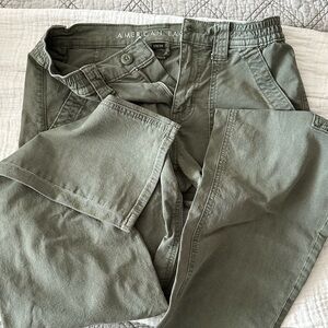 American Eagle Cargo Pants